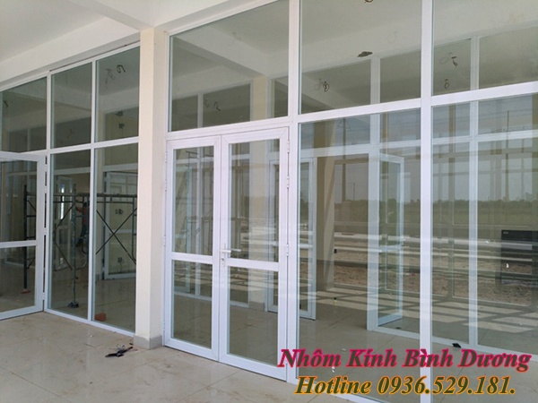 vách ngăn nhôm kính thuận an bình dương