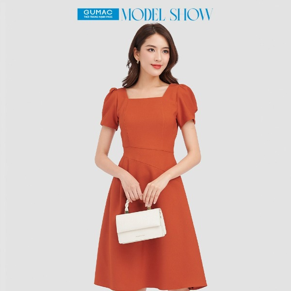 Đầm công sở nữ cổ U xếp eo thời trang GUMAC dáng ôm cam Đầm công sở nữ cổ U xếp eo thời trang GUMAC dáng ôm cam