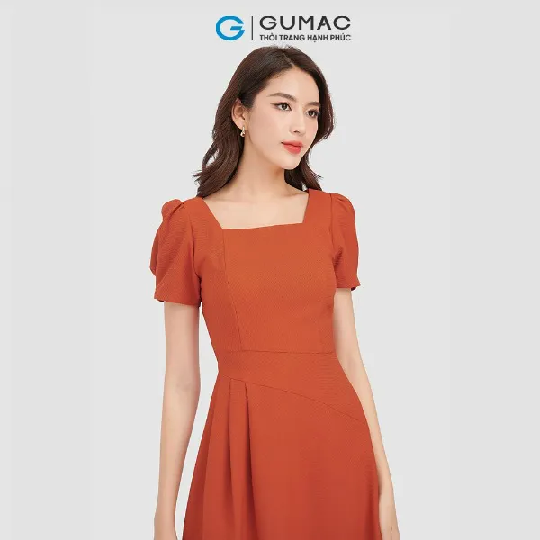 Đầm công sở nữ cổ U xếp eo thời trang GUMAC dáng ôm