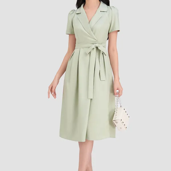 Đầm form dài cổ vest