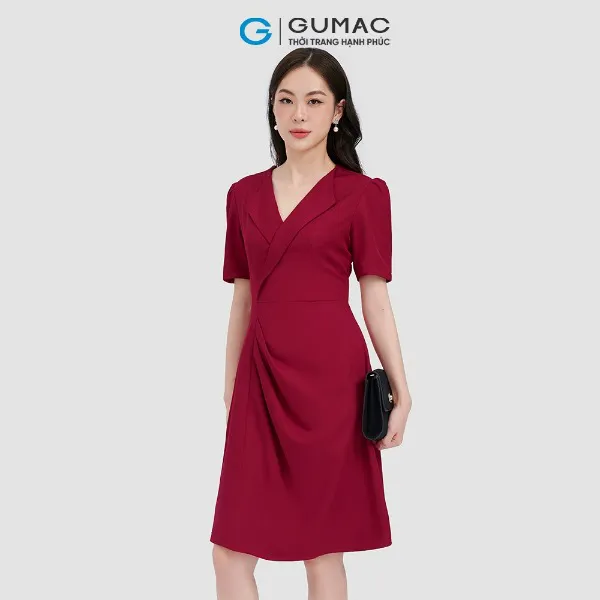 Đầm nữ thời trang GUMAC màu đen dáng chữ A phối cổ vest