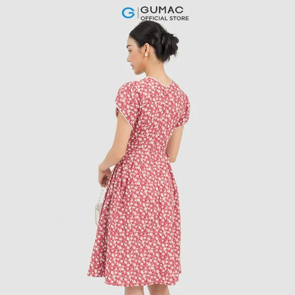 Đầm suông nữ thời trang màu hồng đắp chéo họa tiết hoa nhí GUMAC