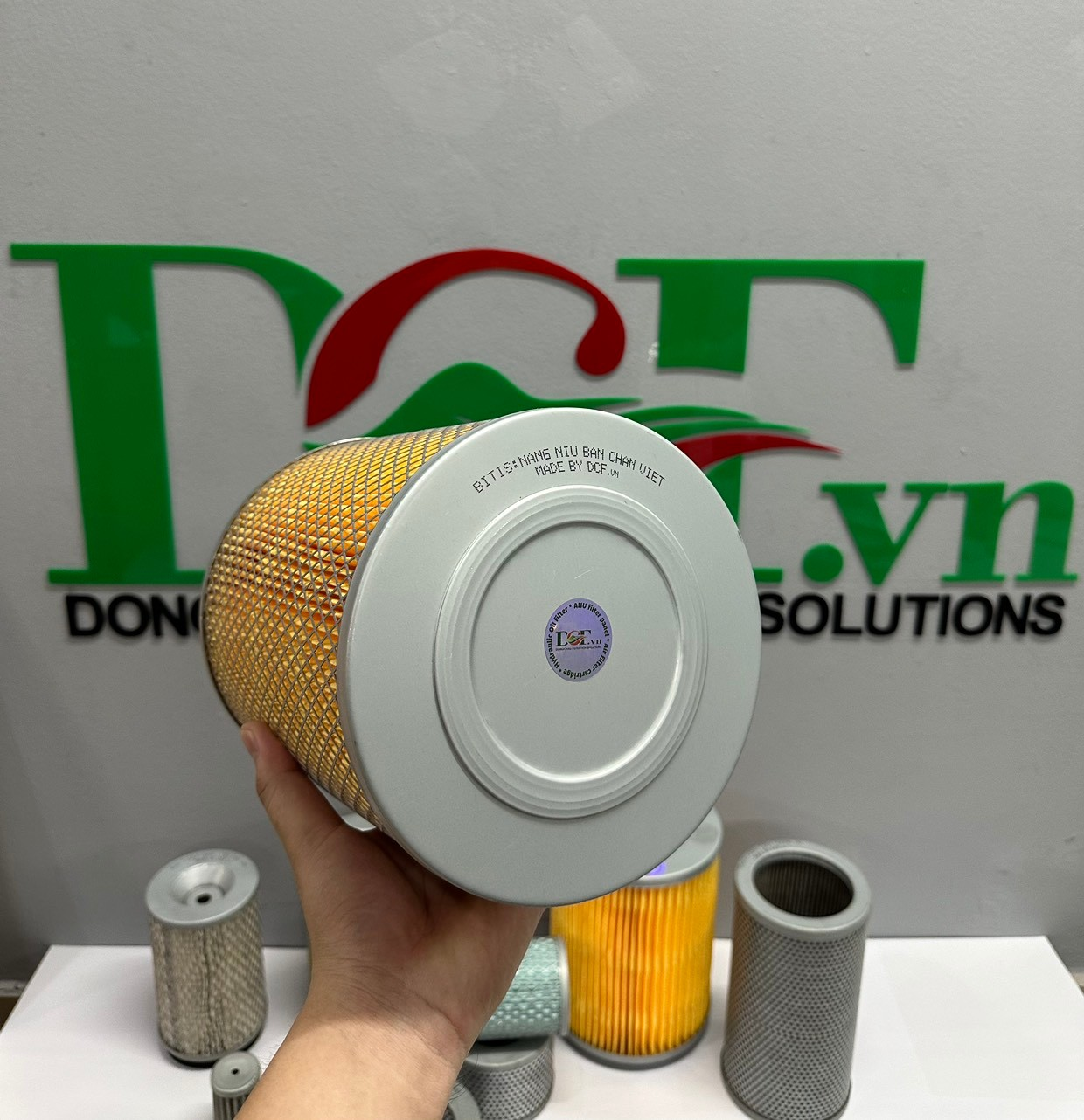 In Slogan BITI'S: Nâng niu bàn chân Việt theo yêu cầu