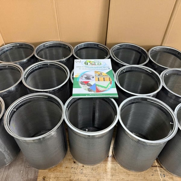 Rổ lọc inox đục lỗ 3mm dày 1mm lưới trong 40 mesh