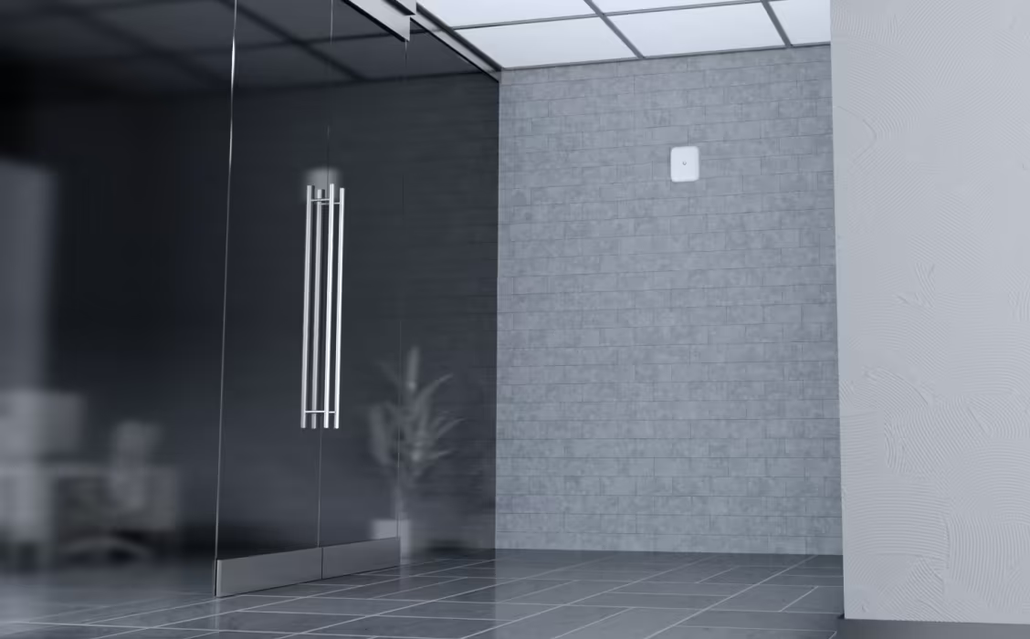 Lắp đặt UniFi U7 Outdoor ốp tường, phù hợp thiết kế nội thất