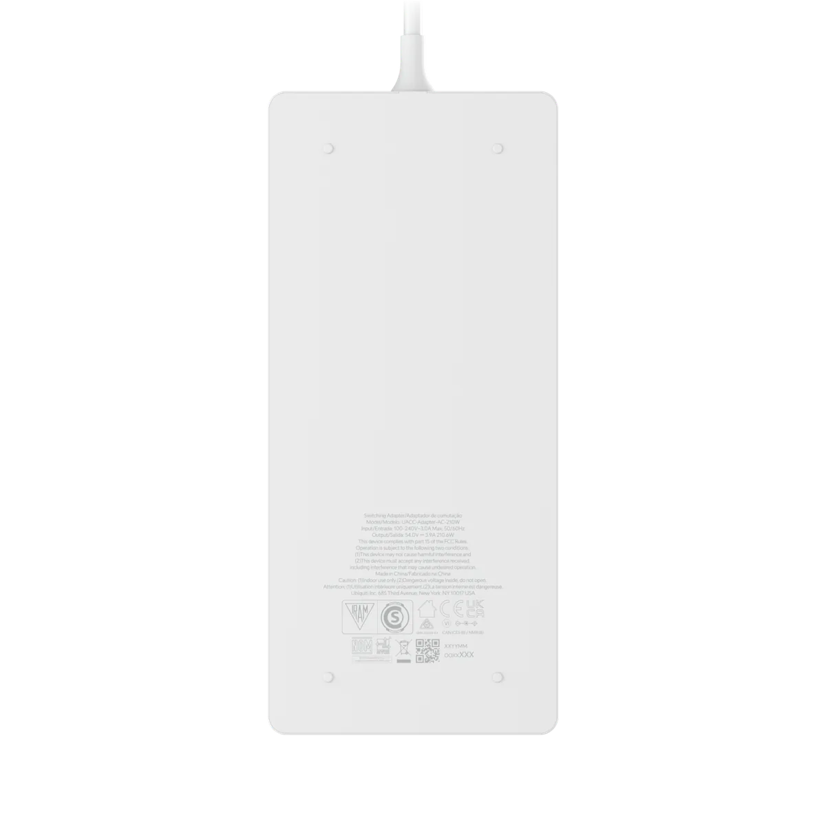 Mặt đáy Adapter nguồn UniFi 210W: nhãn thông số đầu vào 100–240V 3A, đầu ra 54V 3.9A 210.6W Mặt đáy Adapter nguồn UniFi 210W: nhãn thông số đầu vào 100–240V 3A, đầu ra 54V 3.9A 210.6W