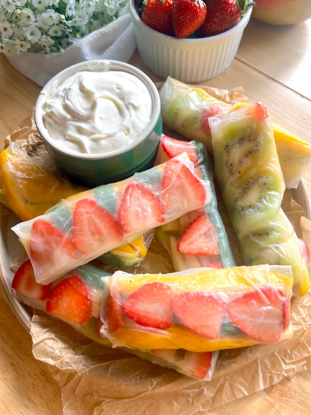 Retailers are expanding healthy snack assortments—including fruit rice paper rolls—to attract health-conscious shoppers, differentiate their offerings, and drive premium category innovation. Retailers are expanding healthy snack assortments—including fruit rice paper rolls—to attract health-conscious shoppers, differentiate their offerings, and drive premium category innovation.