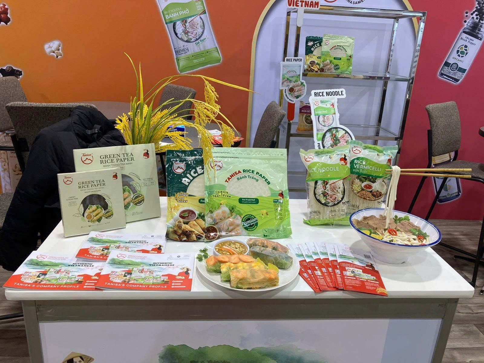For global businesses, working with rice paper manufacturers Vietnam offers advantages in cost, quality, and supply stability. For global businesses, working with rice paper manufacturers Vietnam offers advantages in cost, quality, and supply stability.