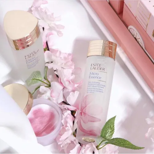 Nước Thần Estee Lauder Essence Skin Activating Treatment Fresh With Sakura Fermet 200Ml