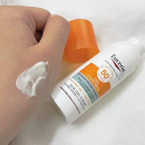 Kem Chống Nắng Cho Da Nhờn Mụn Eucerin Sun Dry Touch Oil Control SPF 50 50ml