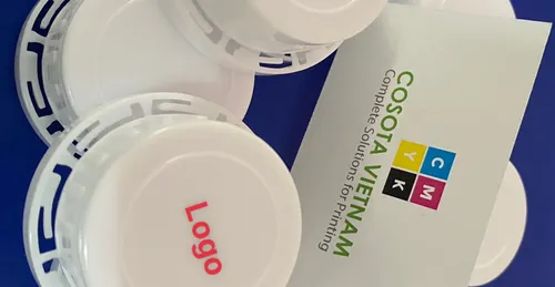 In nắp chai bằng máy in tampon