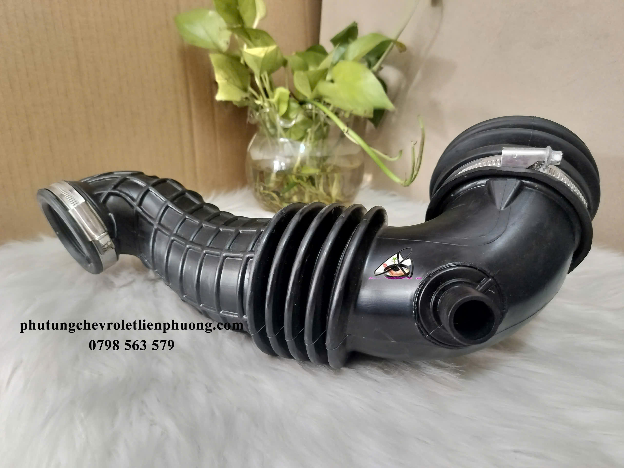 Kiểm tra, thay thế ống xả từ lọc gió Colorado để đảm bảo không khí vào động cơ luôn sạch sẽ. Kiểm tra, thay thế ống xả từ lọc gió Colorado để đảm bảo không khí vào động cơ luôn sạch sẽ.