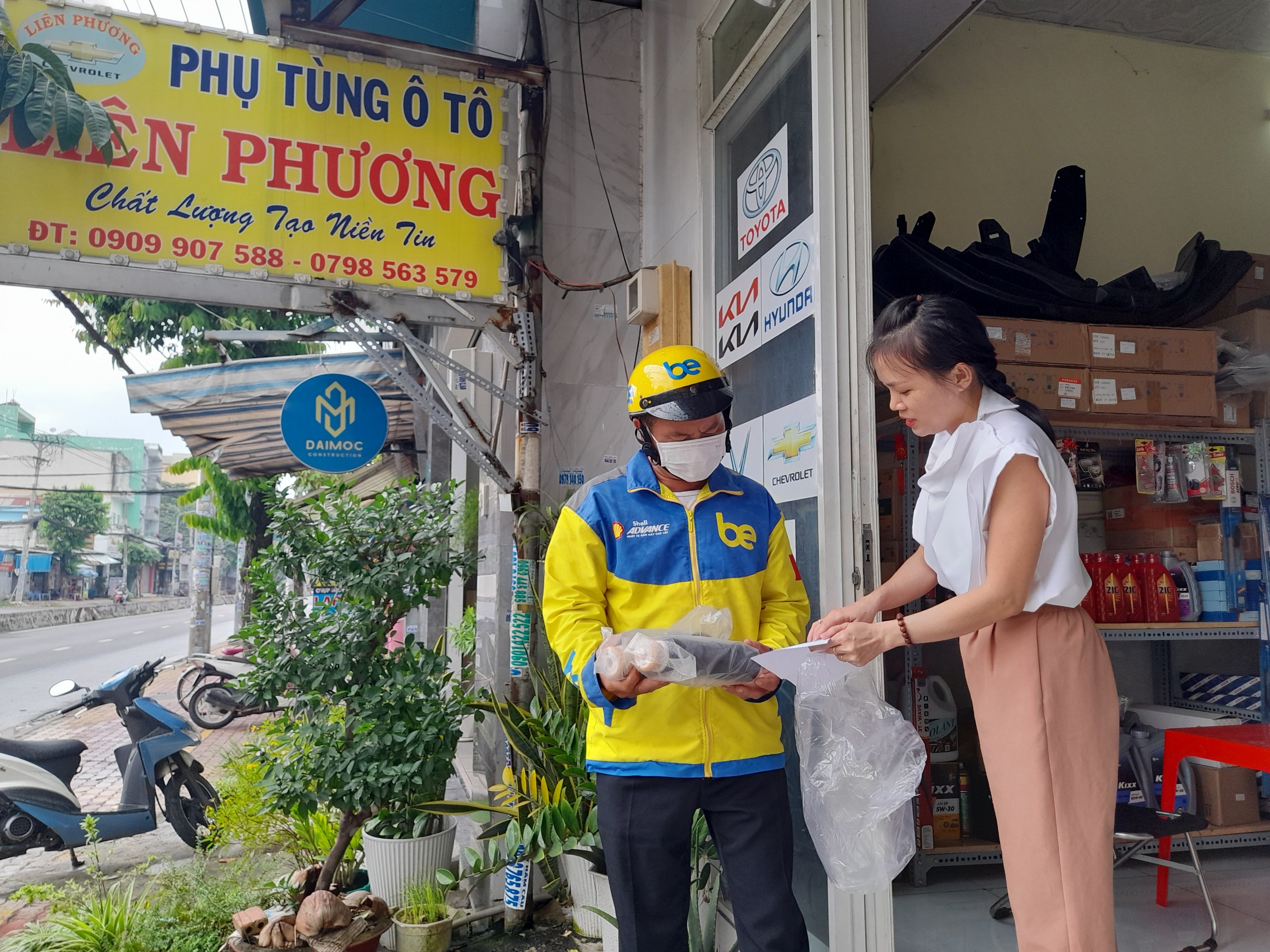 phụ tùng ô tô Liên Phương hỗ trợ nhanh hàng khi có đơn phụ tùng ô tô Liên Phương hỗ trợ nhanh hàng khi có đơn