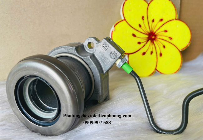 Bi tê rò rỉ dầu thủy lực ảnh hưởng trực tiếp đến hiệu quả truyền lực, gây nguy hiểm khi lái xe. Bi tê rò rỉ dầu thủy lực ảnh hưởng trực tiếp đến hiệu quả truyền lực, gây nguy hiểm khi lái xe.