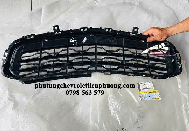 Mặt ca lăng dưới ô tô Chevrolet Cruze 2015 nâng cao vẻ đẹp thẩm mỹ cho chiếc xe của các bác Mặt ca lăng dưới ô tô Chevrolet Cruze 2015 nâng cao vẻ đẹp thẩm mỹ cho chiếc xe của các bác