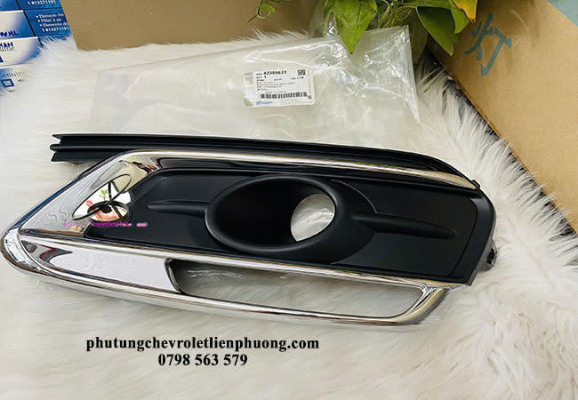 ốp đèn gầm có mạ chevrolet cruze chính hãng ốp đèn gầm có mạ chevrolet cruze chính hãng