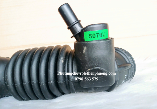 Thời gian sử dụng lâu dài cùng với tác động từ môi trường có thể hư hỏng của ống hút gió Thời gian sử dụng lâu dài cùng với tác động từ môi trường có thể hư hỏng của ống hút gió