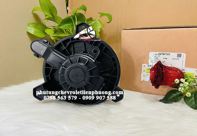 Tương thích với thiết kế khoang máy của xe VinFast Fadil Tương thích với thiết kế khoang máy của xe VinFast Fadil