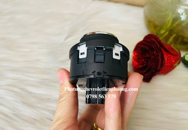 Công tắc chỉnh đèn pha Traiblazer giúp tối ưu hiệu quả chiếu sáng Công tắc chỉnh đèn pha Traiblazer giúp tối ưu hiệu quả chiếu sáng