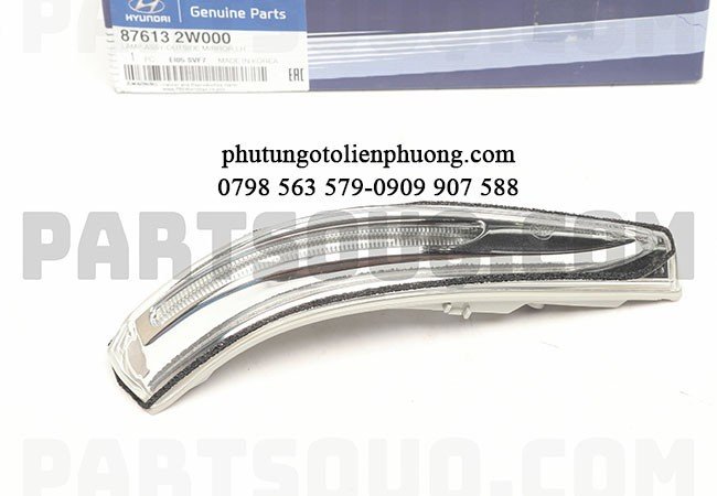 Xin nhan trên gương trái xe hyundai santafe Xin nhan trên gương trái xe hyundai santafe