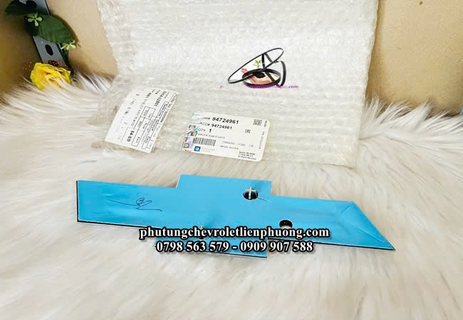 logo nắp thùng sau xe colorado cao cấp logo nắp thùng sau xe colorado cao cấp