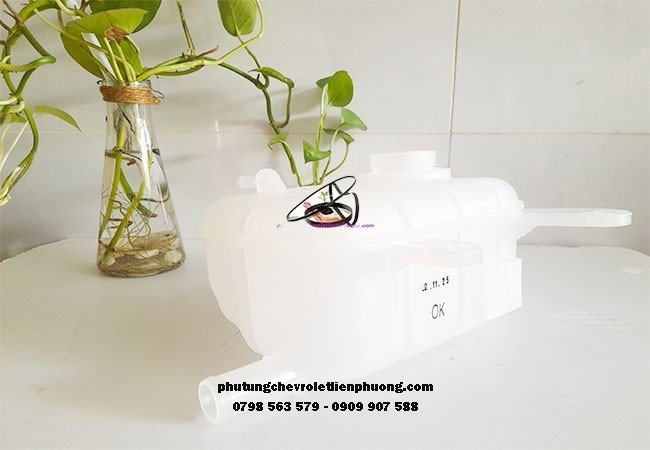bình nước phụ xe chevrolet trax bình nước phụ xe chevrolet trax