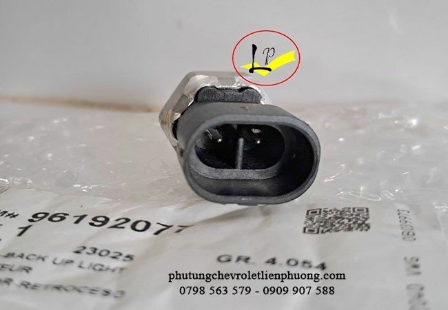 Cảm biến đèn lùi xe ô tô laceti Cảm biến đèn lùi xe ô tô laceti