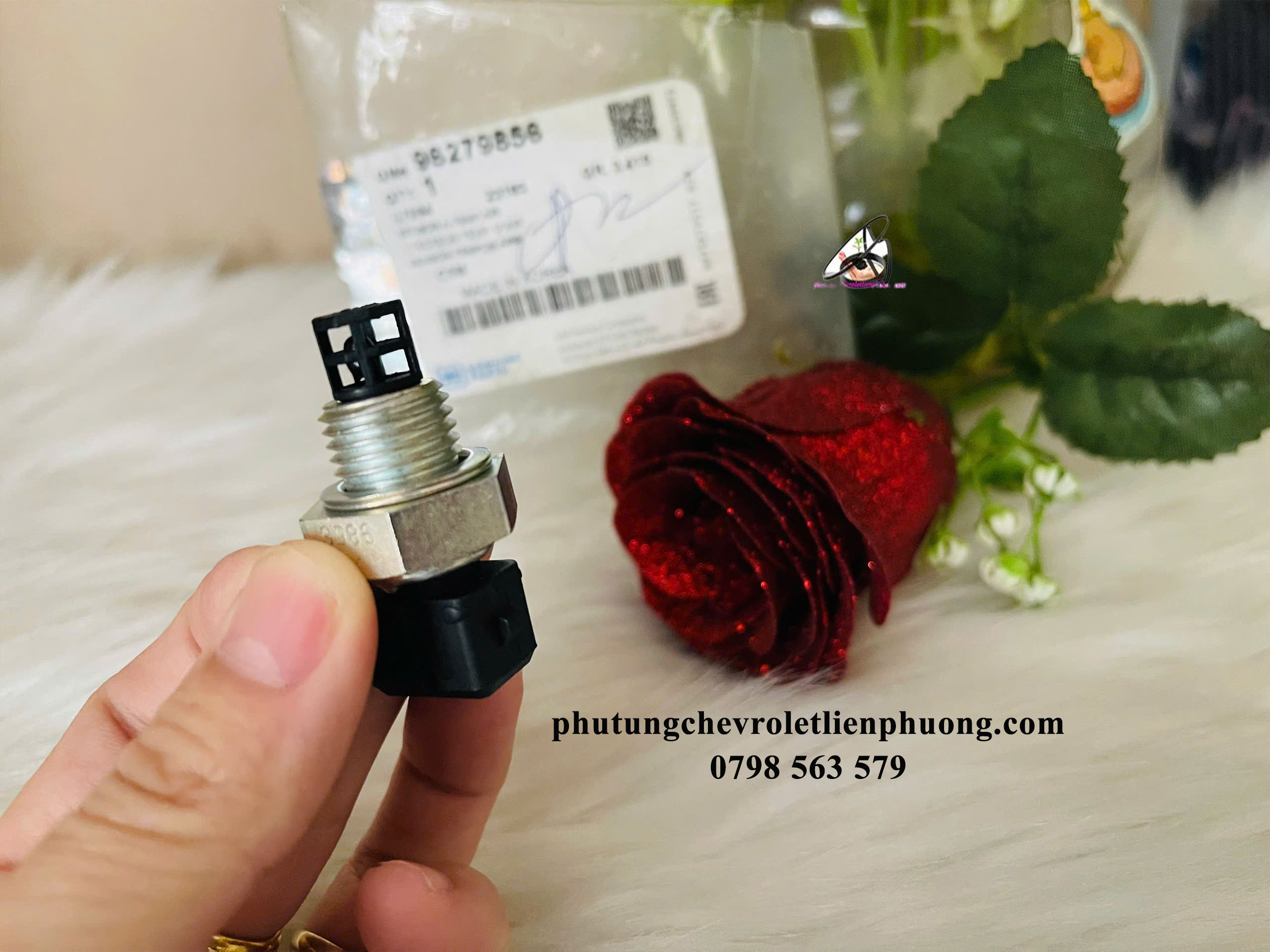 Một chiếc xe với cảm biến nhiệt độ khí nạp Lacetti CDX hỏng có thể gặp khó khăn trong việc khởi động Một chiếc xe với cảm biến nhiệt độ khí nạp Lacetti CDX hỏng có thể gặp khó khăn trong việc khởi động