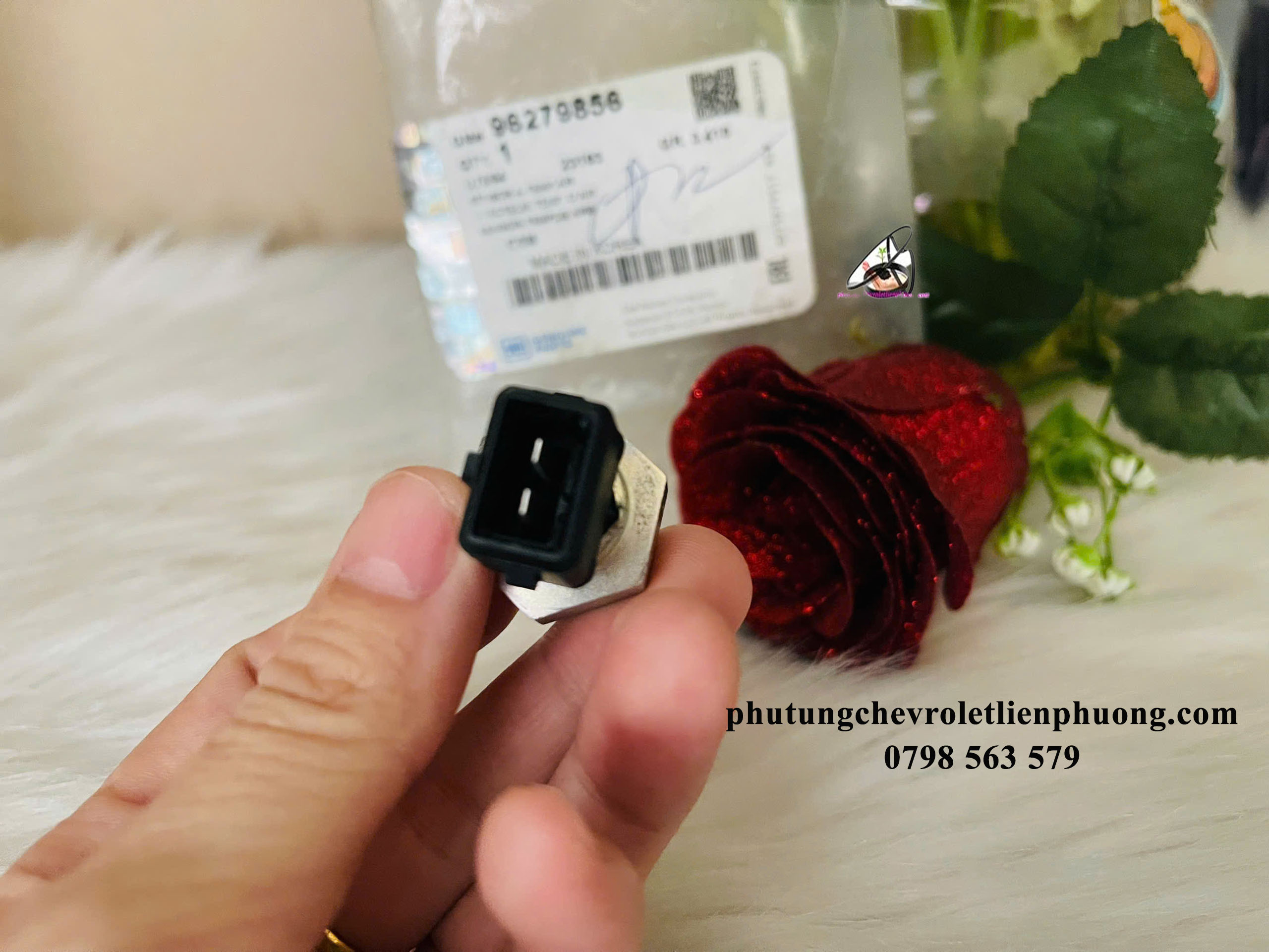 Lắp đặt cảm biến nhiệt độ khí nạp Lacetti CDX chính hãng góp phần nâng cao tuổi thọ các linh kiện khác Lắp đặt cảm biến nhiệt độ khí nạp Lacetti CDX chính hãng góp phần nâng cao tuổi thọ các linh kiện khác