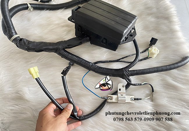 chi tiết giắc điện của bộ dây điện cầu chì xe matiz 2 chi tiết giắc điện của bộ dây điện cầu chì xe matiz 2