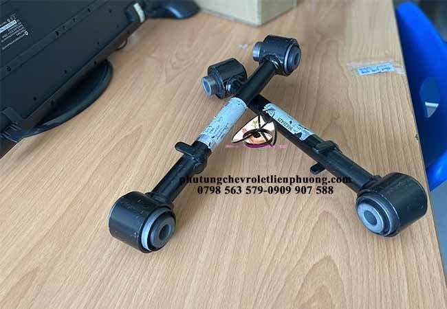 Thanh giằng ngang sau xe captiva chính hãng Thanh giằng ngang sau xe captiva chính hãng