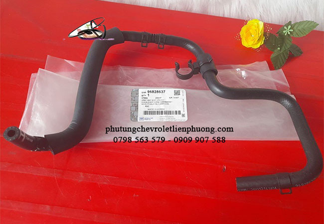 Ống nước hồi từ bướm ga về bình xe Chevrolet Captiva Ống nước hồi từ bướm ga về bình xe Chevrolet Captiva