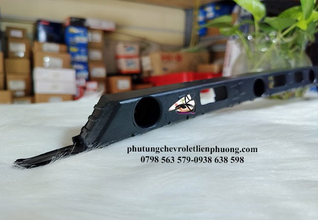 bát cản sau dài phải cruze chất lượng,độ bền cao bát cản sau dài phải cruze chất lượng,độ bền cao