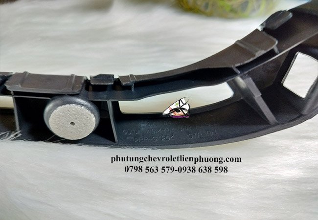 bát cản sau dài phải xe cruze hạn chế mất kiểm soát khi lái xe bát cản sau dài phải xe cruze hạn chế mất kiểm soát khi lái xe