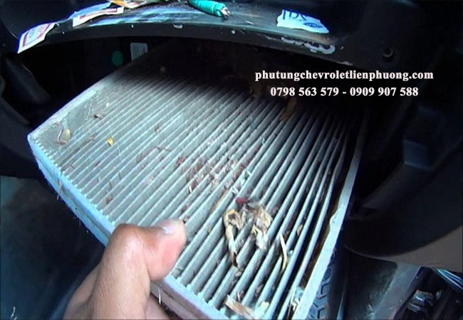 bụi bẩn bám nhiều ở lọc điều hòa captiva bụi bẩn bám nhiều ở lọc điều hòa captiva