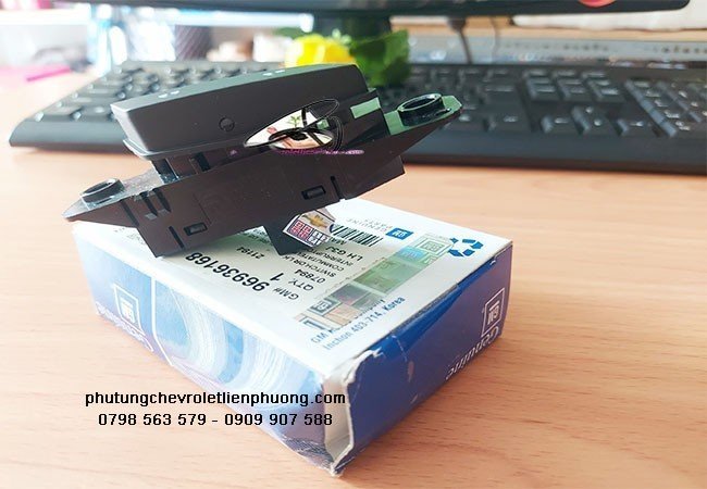 công tắc điều khiển khóa cửa taplo laceti nhập - phụ tùng thuận tiện cho nhu cầu sử dụng công tắc điều khiển khóa cửa taplo laceti nhập - phụ tùng thuận tiện cho nhu cầu sử dụng