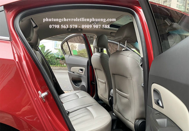 gioăng cửa sau xe cruze giữ kín nhiệt cho xe gioăng cửa sau xe cruze giữ kín nhiệt cho xe