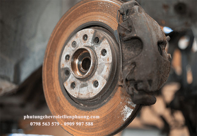 hệ thống phanh rỉ sét khi thiếu dầu thắng dot 4 hệ thống phanh rỉ sét khi thiếu dầu thắng dot 4