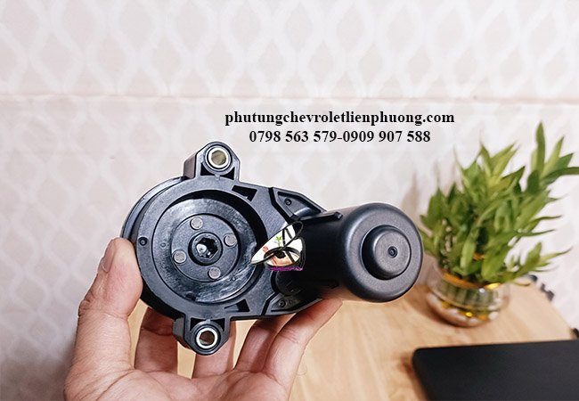 motor cụm phanh sau điện tử xe cx5 motor cụm phanh sau điện tử xe cx5