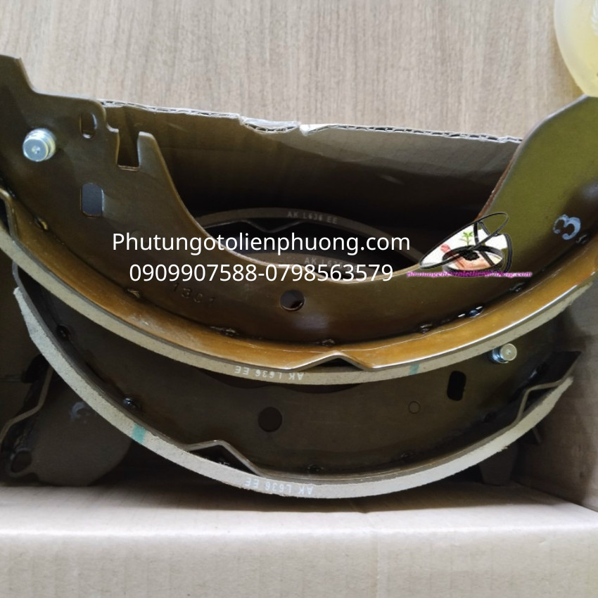 guốc phanh sau xpander guốc phanh sau xpander