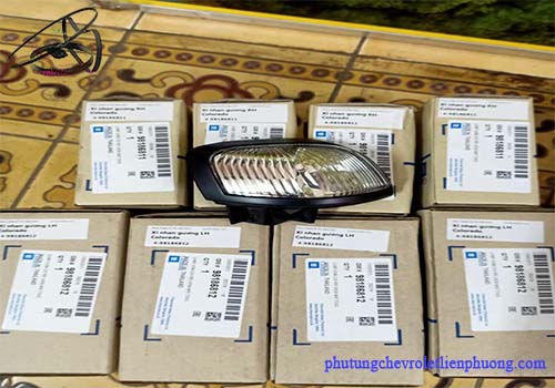 đèn xi nhan chiếu hậu colorado đèn xi nhan chiếu hậu colorado