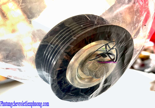 Puly tăng tổng rãnh nhựa xe Chevrolet Colorado Puly tăng tổng rãnh nhựa xe Chevrolet Colorado chính hãng