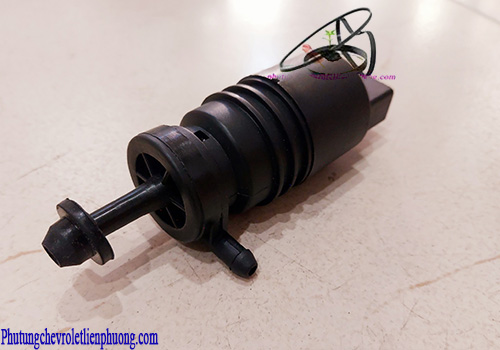 Mô tơ bơm nước rửa kính xe Cruze 1.8 Hình ảnh thực tế mô tơ bơm nước rửa kính xe Cruze 1.8