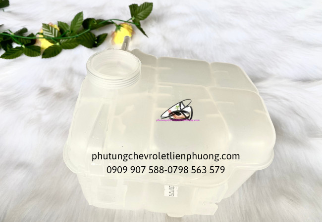 bình nước phụ xe cruze bình nước phụ xe cruze