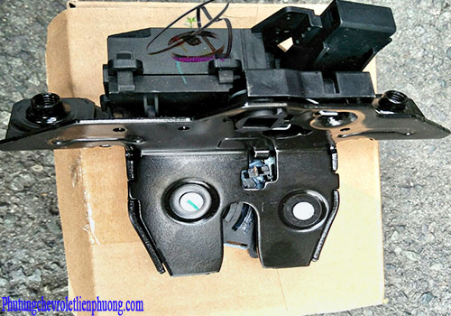 Ổ khóa ngậm capo xe Chevrolet Traiblazer Ổ khóa ngậm capo xe Chevrolet Traiblazer chính hãng