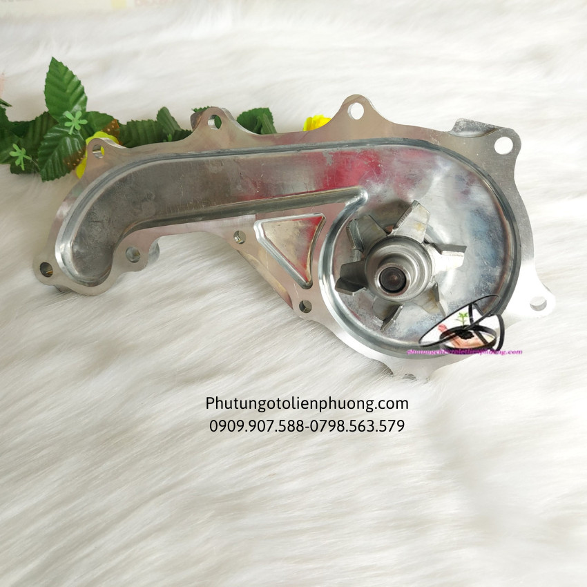 bơm nước xe innova forrtuner hiace bơm nước xe innova forrtuner hiace