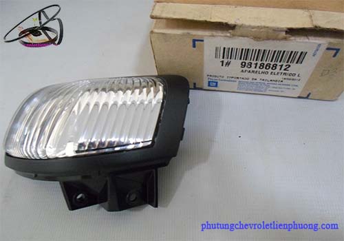 đèn xi nhan chiếu hậu colorado đèn xi nhan chiếu hậu colorado