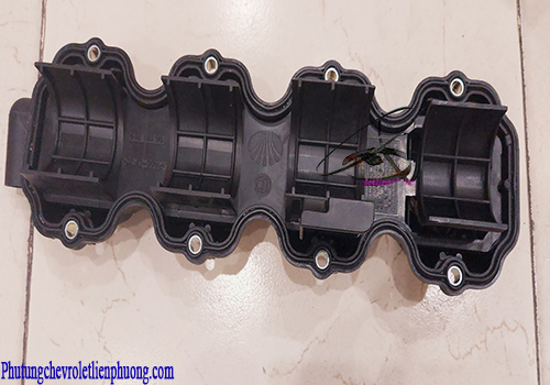 Nắp giàn cò xe Gentra,Aveo Chi tiết mặt trong nắp giàn cò xe Gentra,Aveo