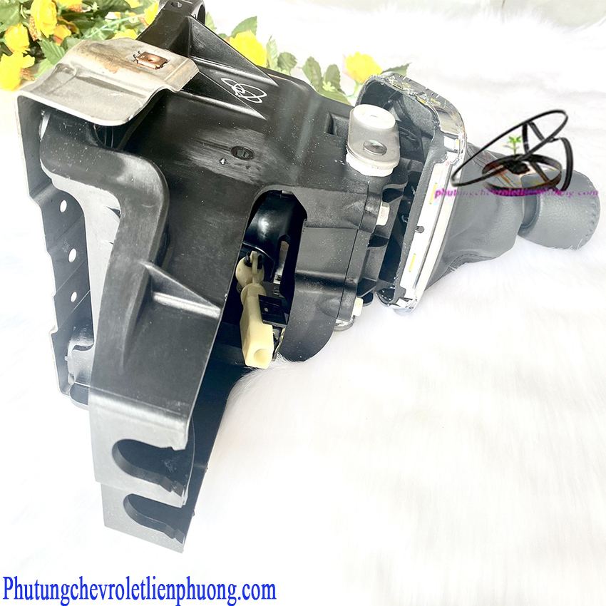 Cụm cần đi số xe Chevrolet Cruze số sàn Cụm cần đi số xe Chevrolet Cruze số sàn