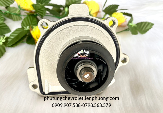 bơm nước cruze máy 1.8 bơm nước cruze máy 1.8